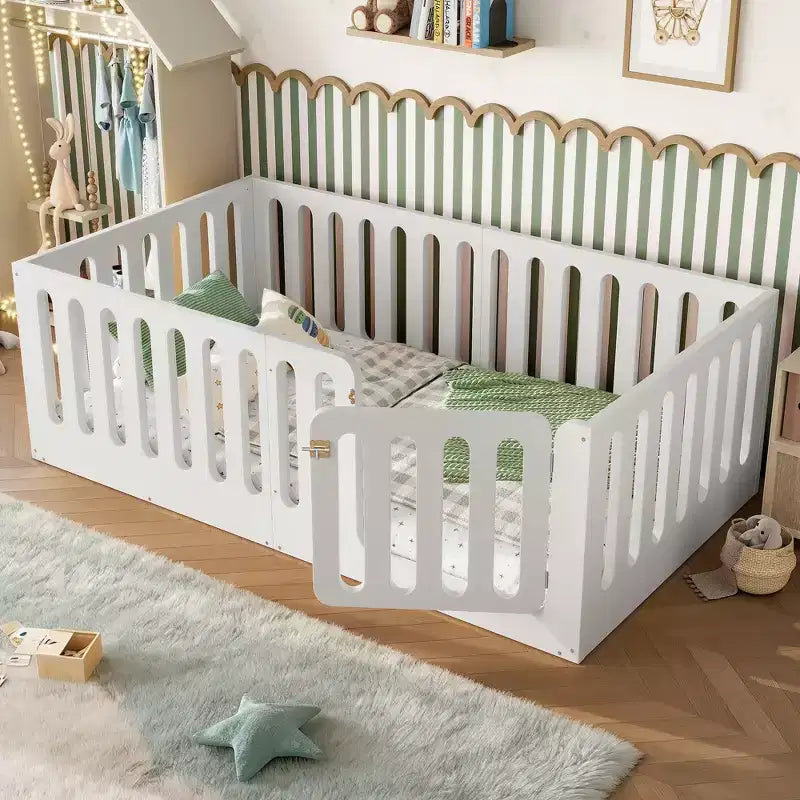 Lit de sol Montessori double blanc avec barrières et porte – Bois massif, 1 enfant