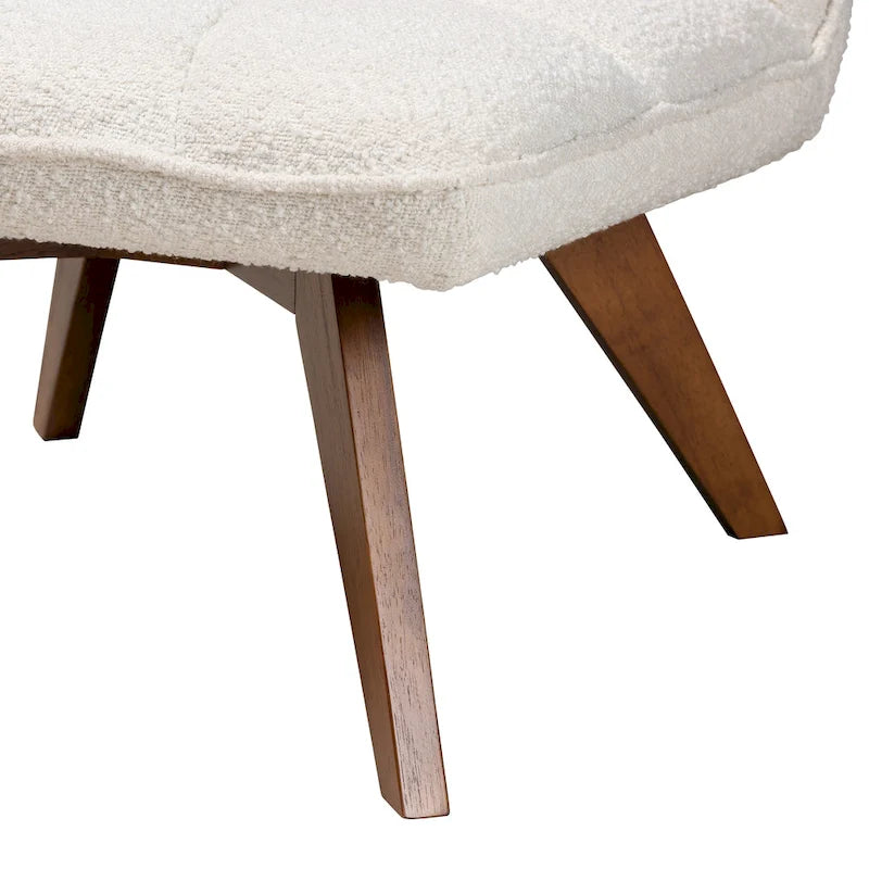 Fauteuil d'appoint Darielle Japandi en tissu bouclé crème et bois d'hévéa finition noyer