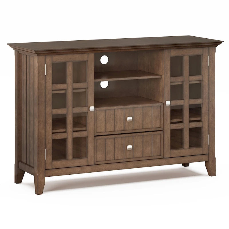 WYNDENHALL Normandy Meuble TV multimédia en bois massif de 134,6 cm de large pour téléviseurs jusqu'à 60 pouces
