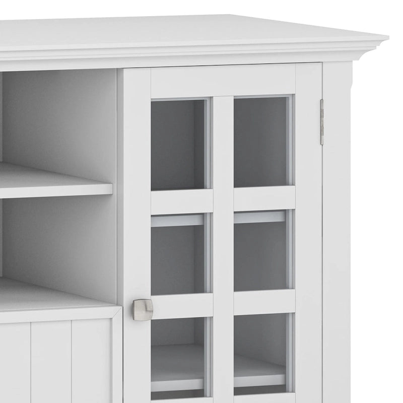 WYNDENHALL Normandy Meuble TV multimédia en bois massif de 134,6 cm de large pour téléviseurs jusqu'à 60 pouces
