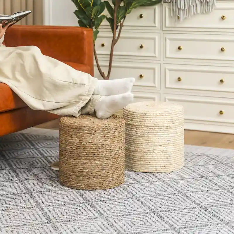 Adeco Lot de 2 poufs repose-pieds en quenouille naturelle tressée à la main