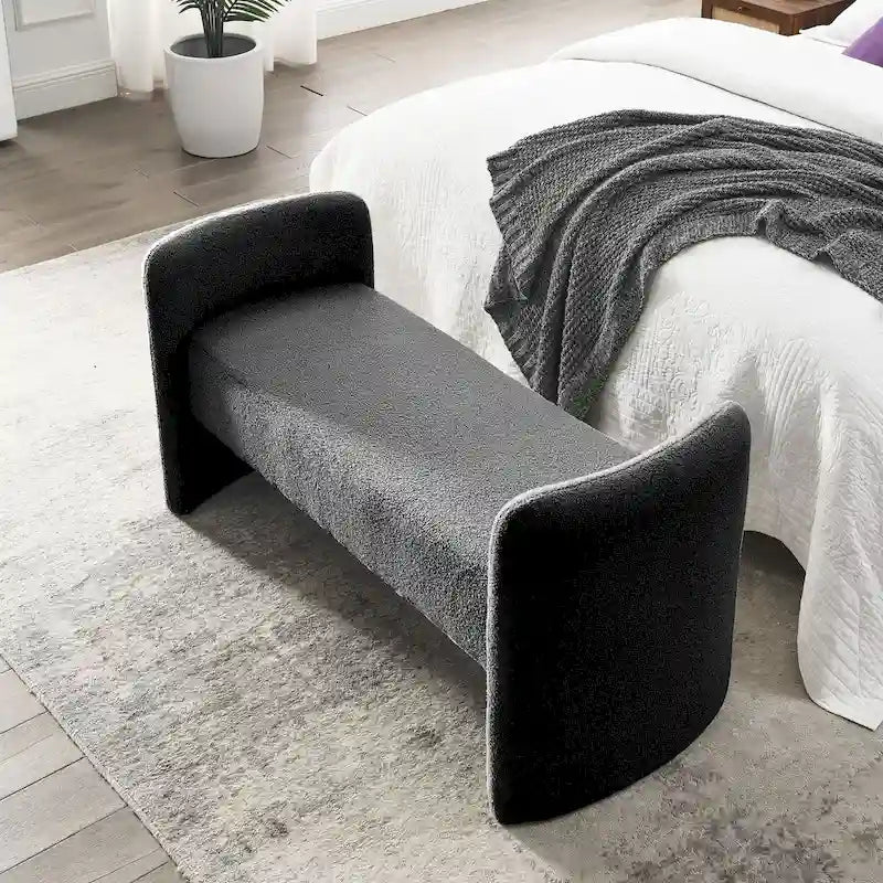 Banc moderne pour le pied de lit