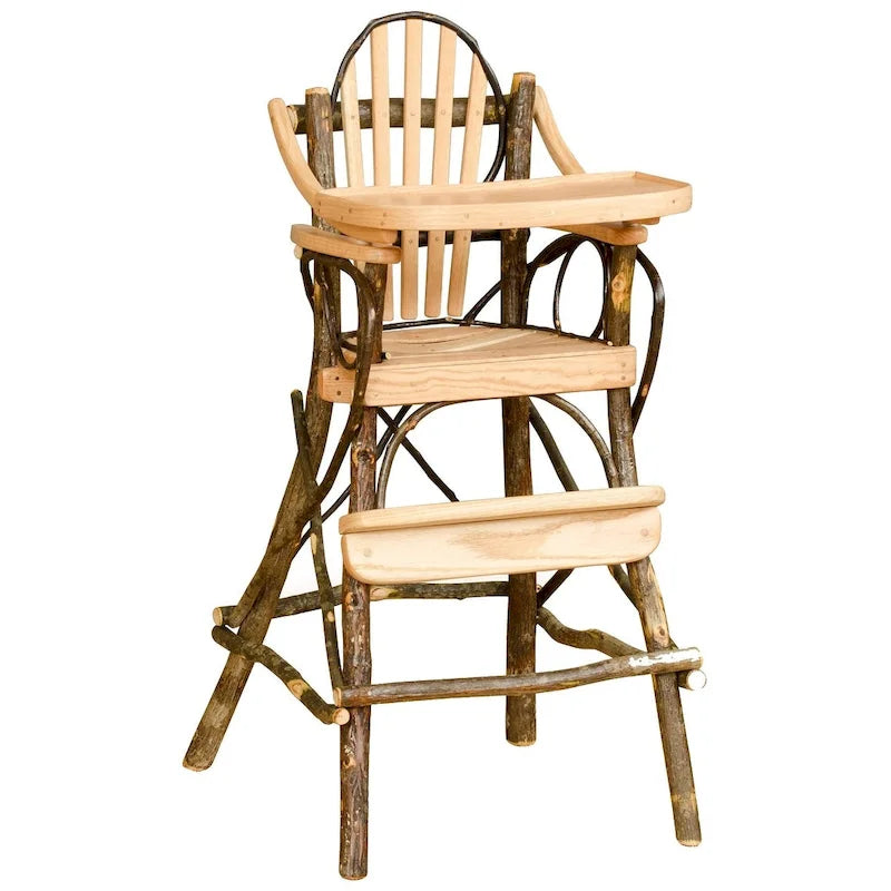Chaise haute en bois de caryer