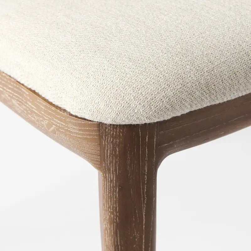 Chaise de salle à manger sans accoudoirs Clara en bois marron clair et assise crème