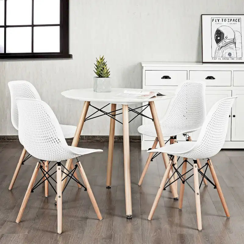 Ensemble de 4 chaises modernes en plastique ajouré avec pieds en bois - 22 x 18 x 32,5 (L x l x H)