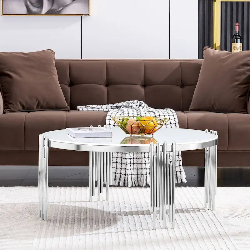 Table basse ronde moderne de 36 pouces avec plateau en verre trempé et pieds en forme de cloche polis