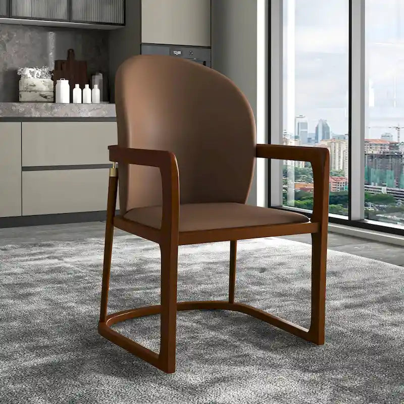 Chaise de salle à manger moderne en cuir capitonné, série Svelta par LeisureMod