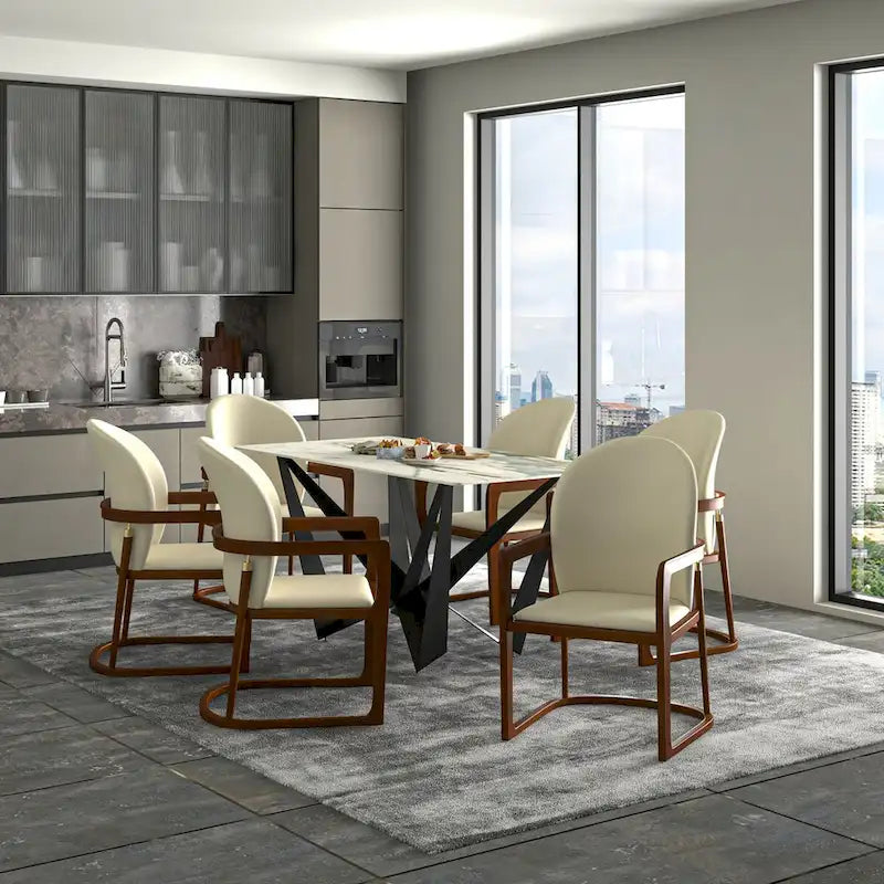 Chaise de salle à manger moderne en cuir capitonné, série Svelta par LeisureMod