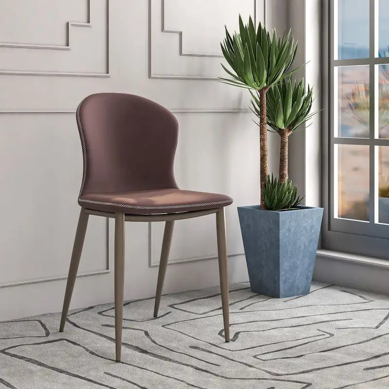 Chaise de salle à manger Mosaic Modern en tissu rembourré avec pieds en métal par LeisureMod