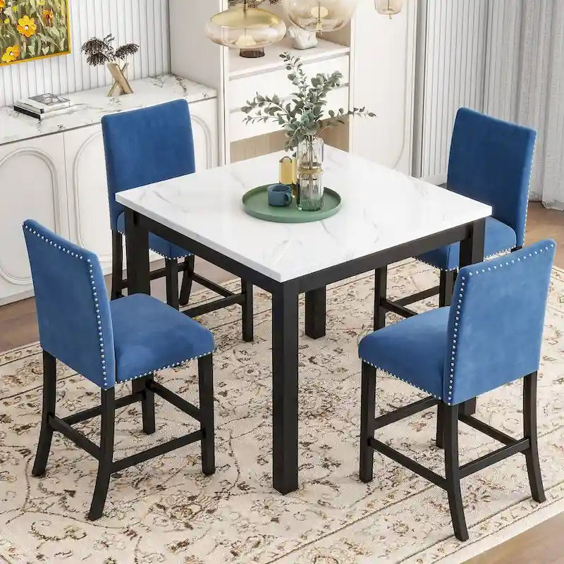 Ensemble de salle à manger 5 pièces à hauteur de comptoir avec une table à manger en faux marbre et quatre chaises rembourrées en velours, bleu